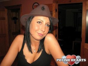 monisia510