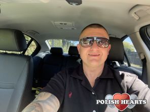 Adam43_