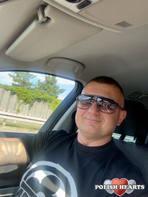 Adam43_