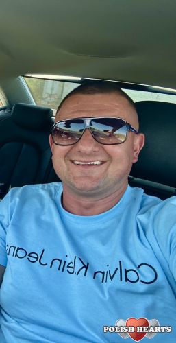 Adam43_
